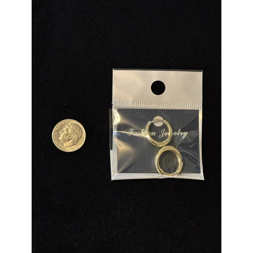 Small Gold Tone Hypoallergenic Huggie Hoop Earrings